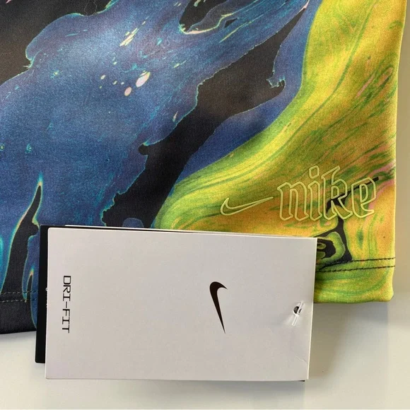 π± NIKE sports bra Dry-Fit - Picture 4 of 8